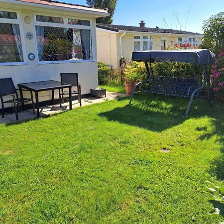 Beach & Tonic Beachside Chalet Humberston المظهر الخارجي الصورة