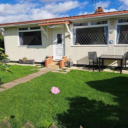 Beach & Tonic Beachside Chalet Humberston المظهر الخارجي الصورة