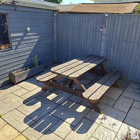 Beach & Tonic Beachside Chalet Humberston المظهر الخارجي الصورة