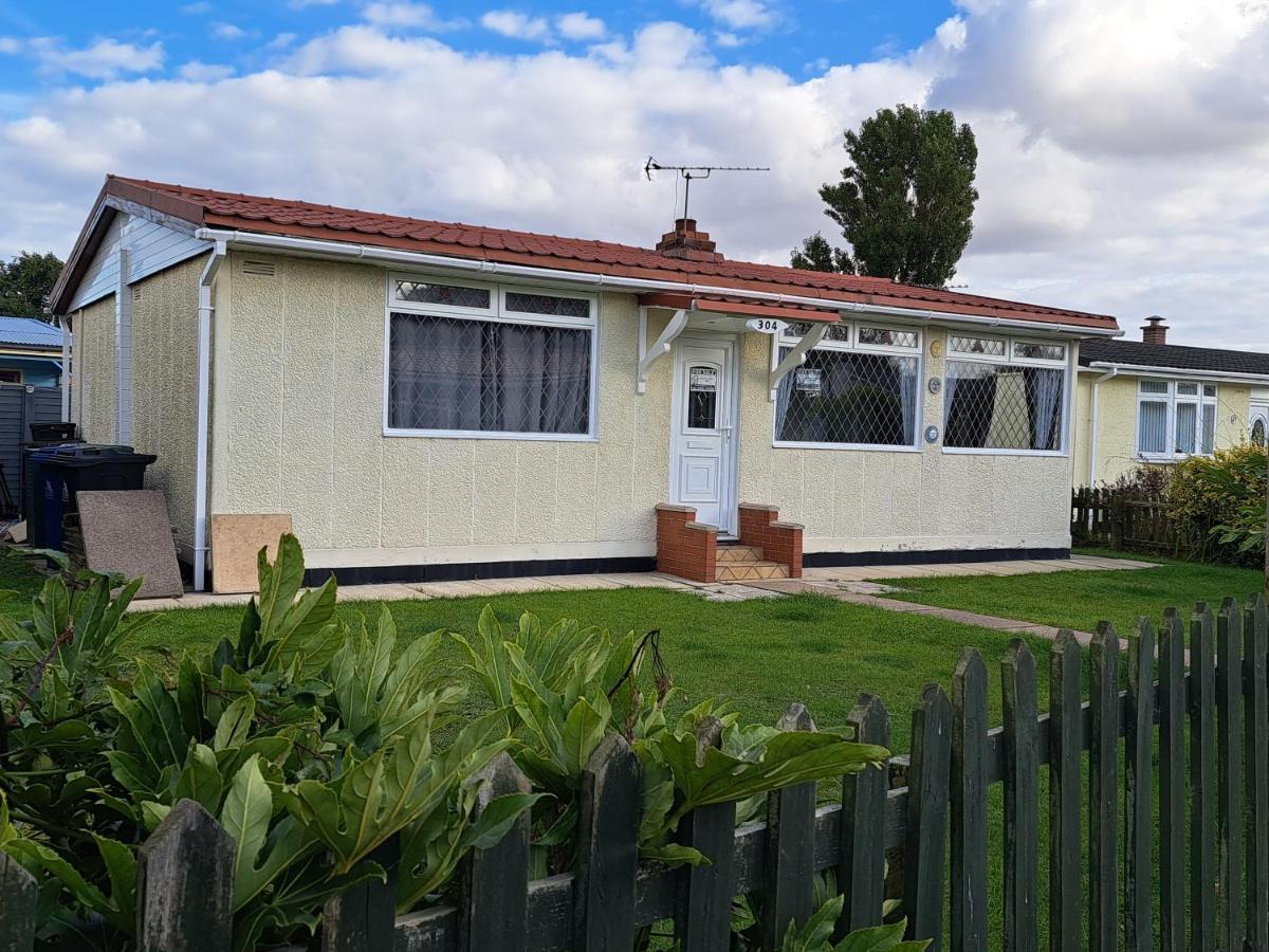 Beach & Tonic Beachside Chalet Humberston المظهر الخارجي الصورة