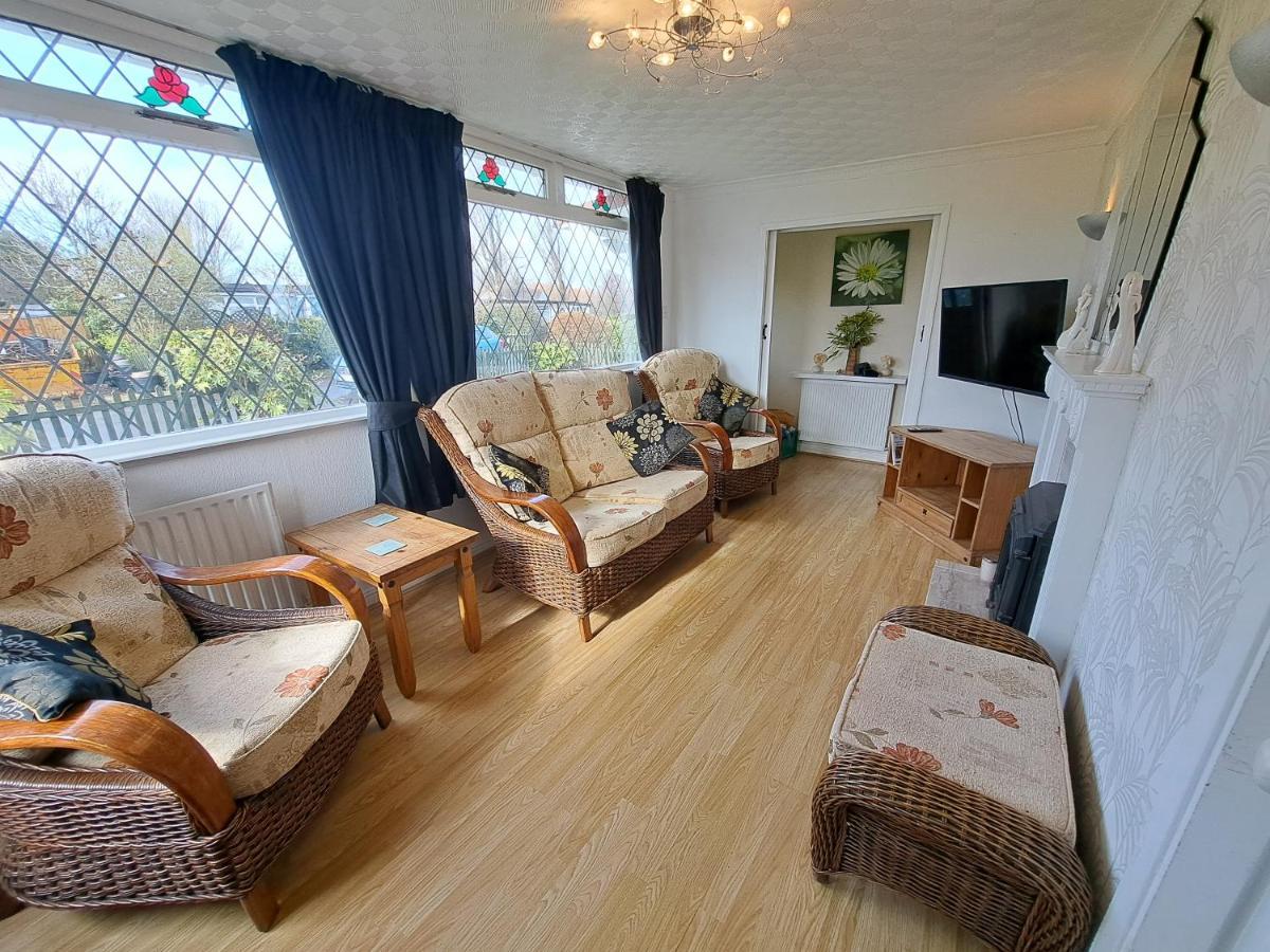 Beach & Tonic Beachside Chalet Humberston المظهر الخارجي الصورة