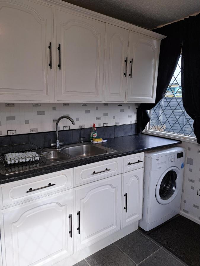 Beach & Tonic Beachside Chalet Humberston المظهر الخارجي الصورة