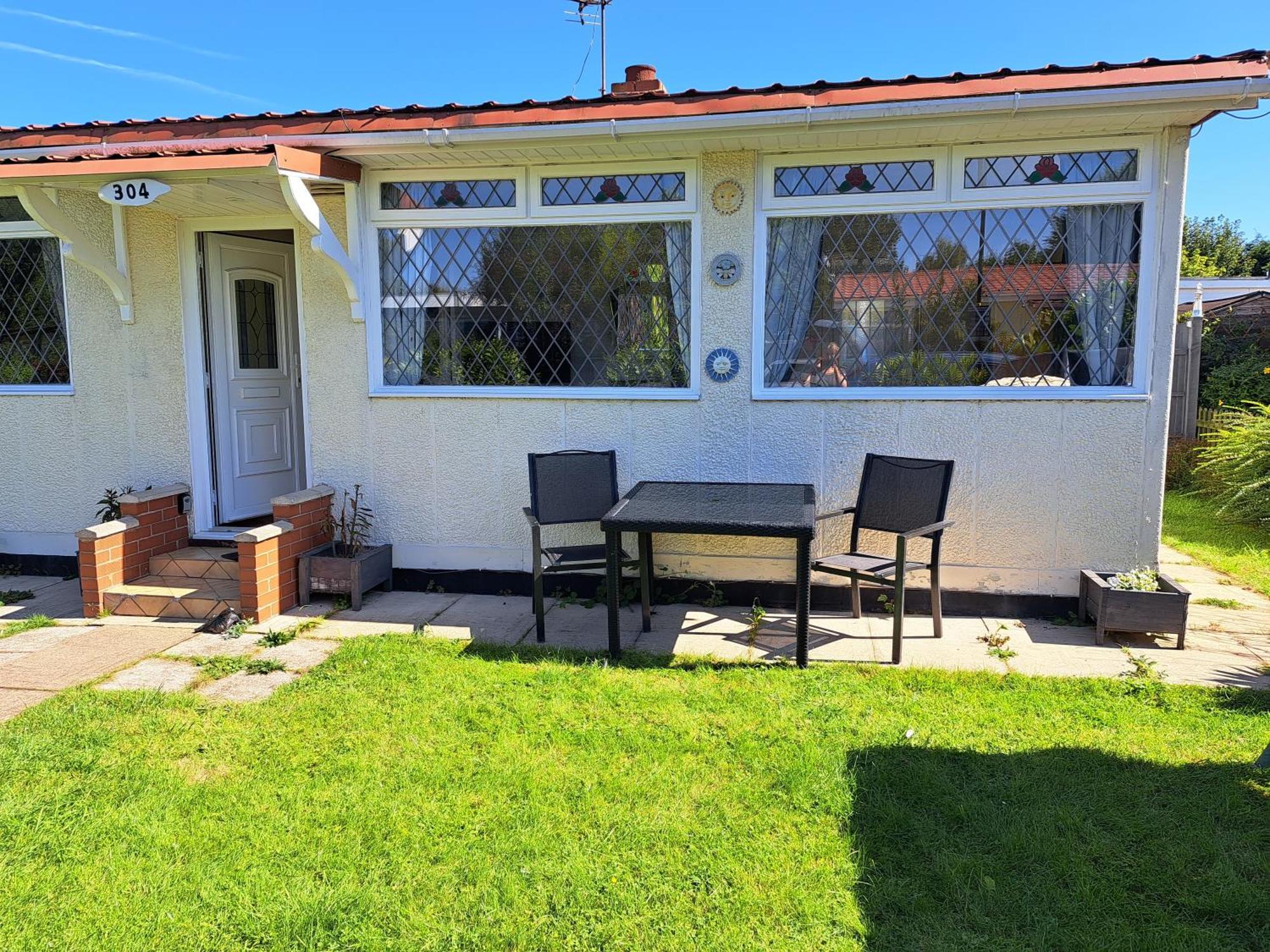 Beach & Tonic Beachside Chalet Humberston الغرفة الصورة